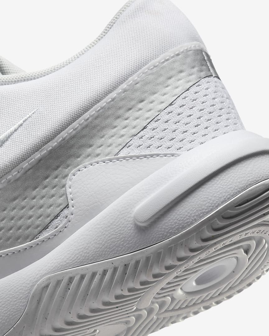 Nike HyperQuick Indoor Court Shoes(White/Photon Dust/Metallic Silver)