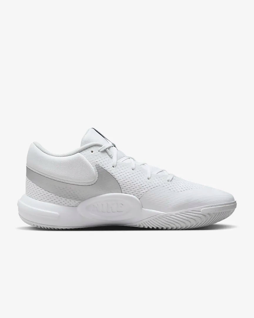 Nike HyperQuick Indoor Court Shoes(White/Photon Dust/Metallic Silver)